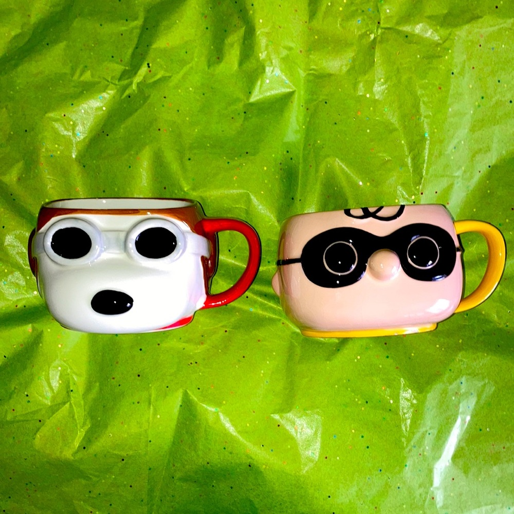 Charlie Brown and Snoopy funko pop ceramic mug set